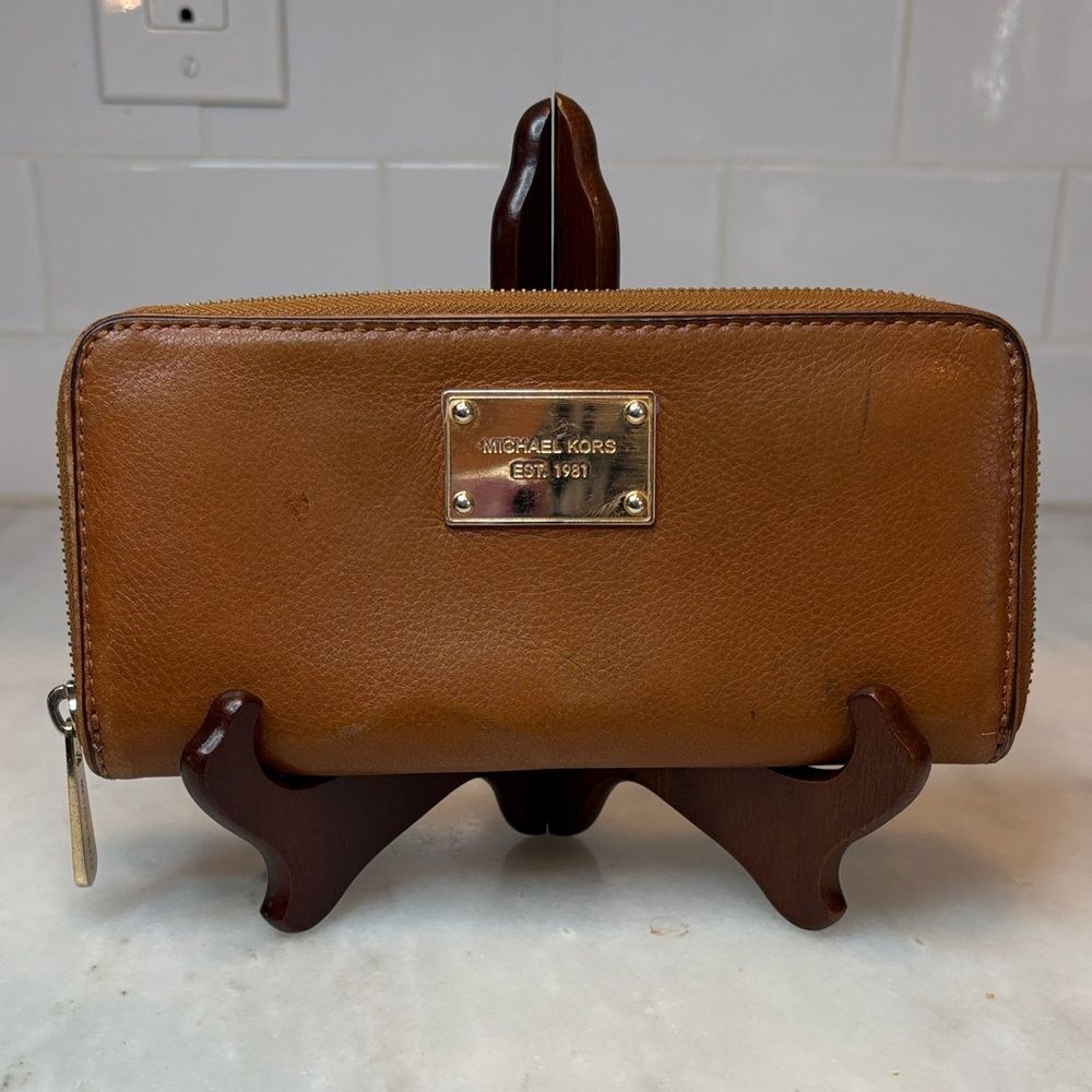 Michael Kors Wallet Jet Set Travel Continental  Full Zip Brown Leather